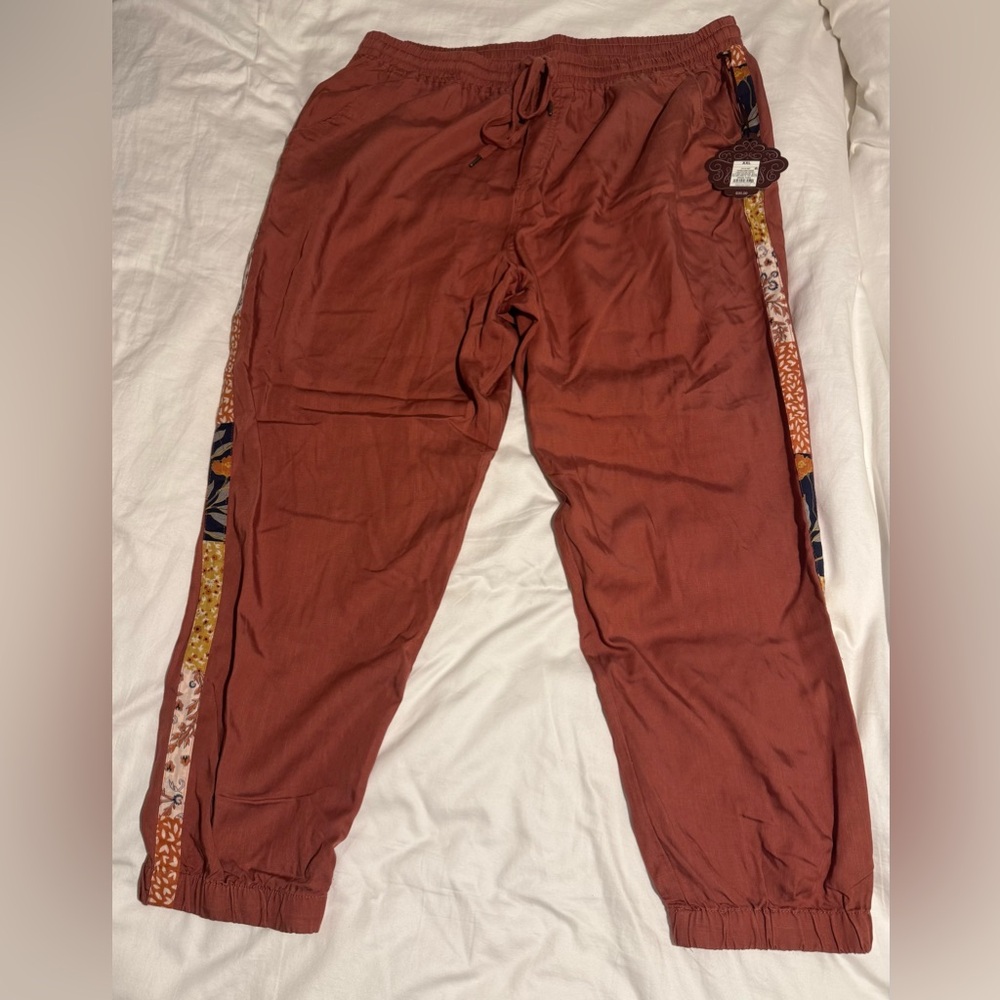 Knox Rose Terracotta Joggers with Patterned Stripes size XXL - Picture 2 of 5
